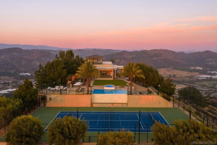 2297 Sunshine Mountain Rd, San Marcos, California 92069
