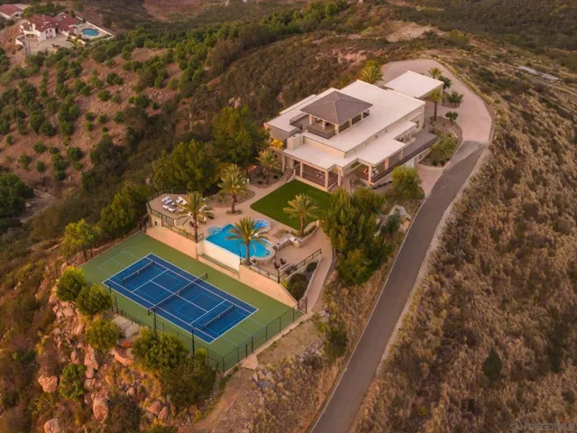 2297 Sunshine Mountain Rd, San Marcos, California 92069