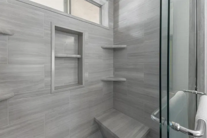 640 Camino De La Reina 1109, San Diego, California 92108