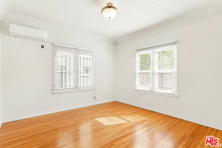 726 S Dunsmuir Avenue, Los Angeles, California 90036