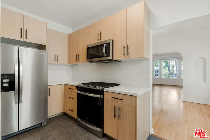 726 S Dunsmuir Avenue, Los Angeles, California 90036