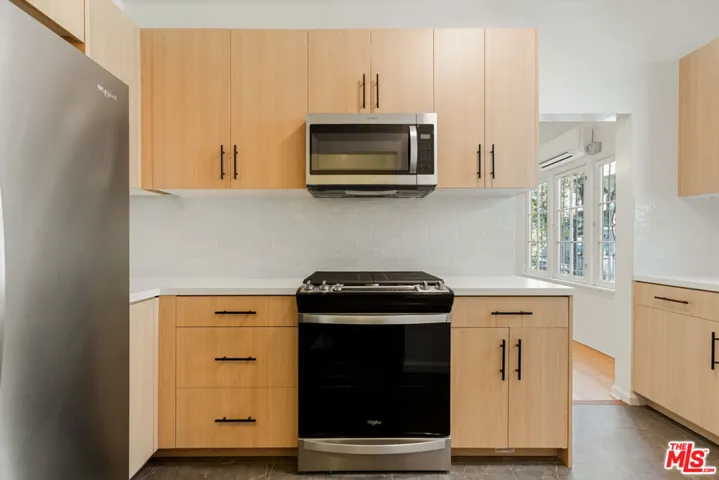 726 S Dunsmuir Avenue, Los Angeles, California 90036