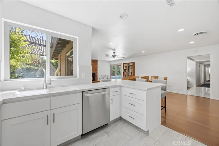 704 Winchester Street, Bakersfield, California 93309