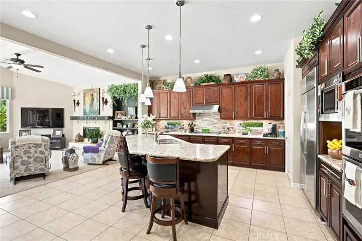 22976 Banbury Court, Murrieta, California 92562