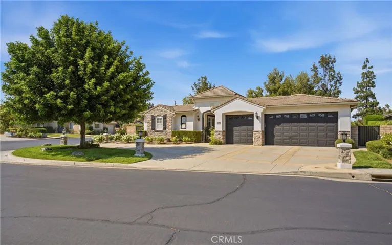 22976 Banbury Court, Murrieta, California 92562