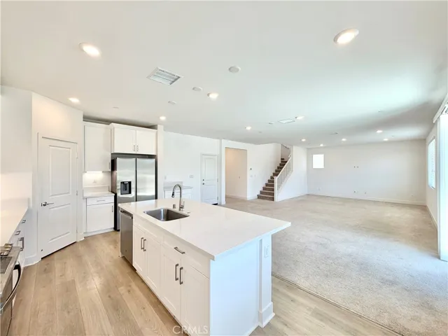 34390 Coconut Circle, Winchester, California 92596