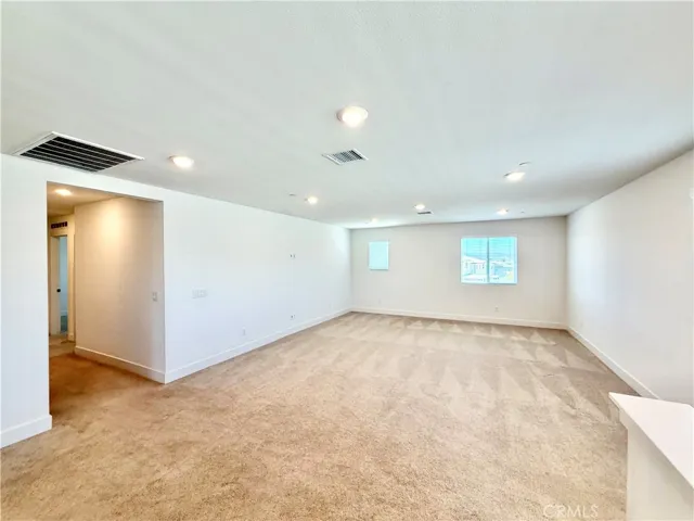34390 Coconut Circle, Winchester, California 92596