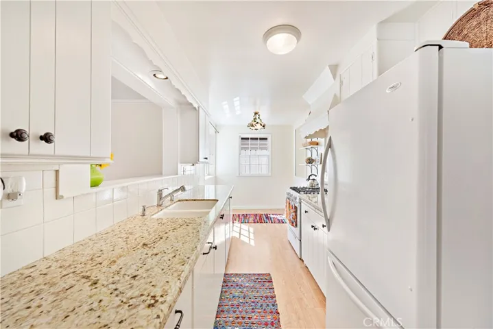 515 Carnation Avenue, Corona Del Mar, California 92625