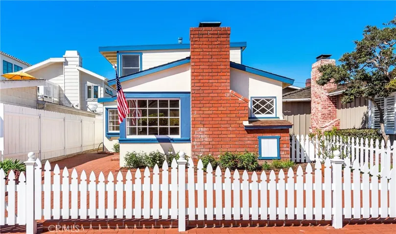 515 Carnation Avenue, Corona Del Mar, California 92625