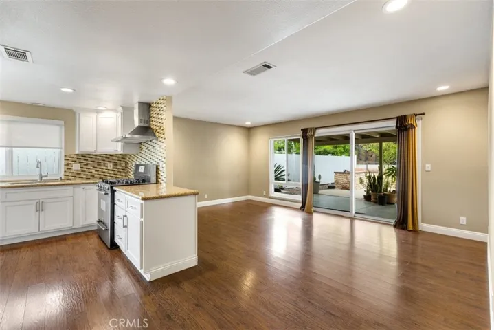 1517 Uppingham, Thousand Oaks, California 91360