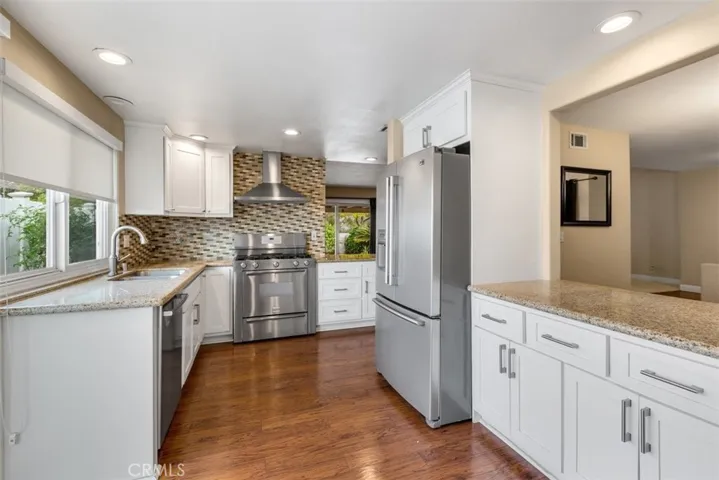 1517 Uppingham, Thousand Oaks, California 91360