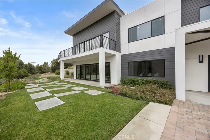 1911 Tumin Road, La Habra Heights, California 90631