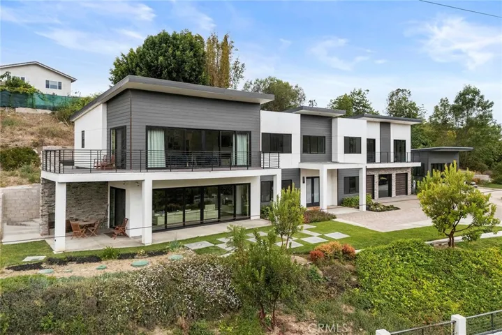 1911 Tumin Road, La Habra Heights, California 90631