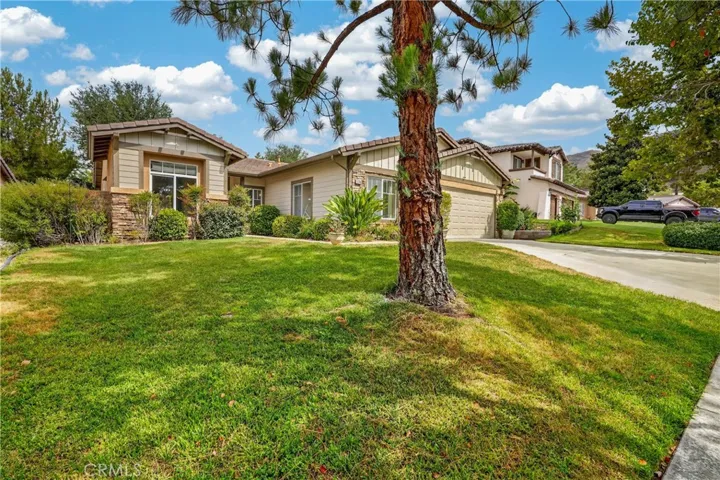 11748 Fairway Drive, Yucaipa, California 92399