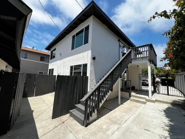 525 S Freeman St, Oceanside, California 92054