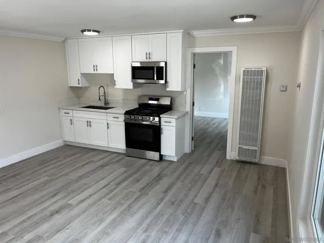 525 S Freeman St, Oceanside, California 92054