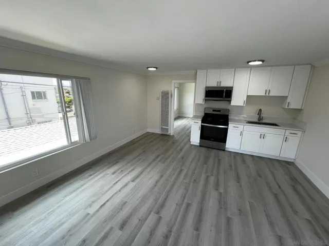 525 S Freeman St, Oceanside, California 92054