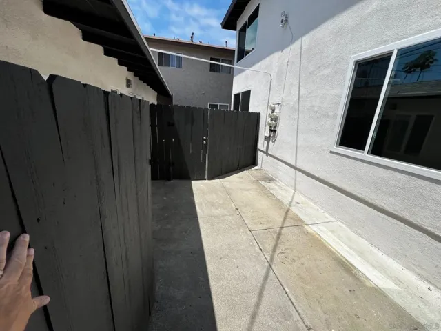 525 S Freeman St, Oceanside, California 92054