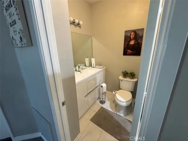1059 Silvercreek, Corona, California 92882