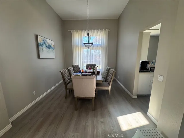 1059 Silvercreek, Corona, California 92882