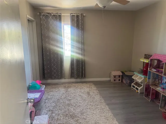 1059 Silvercreek, Corona, California 92882