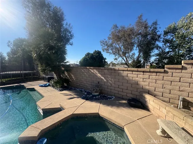 1059 Silvercreek, Corona, California 92882