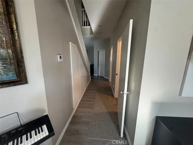 1059 Silvercreek, Corona, California 92882