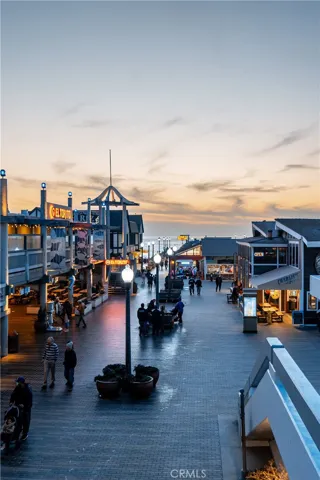 140 The Village 407, Redondo Beach, California 90277