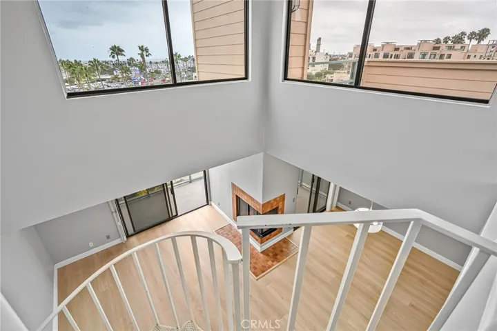 140 The Village 407, Redondo Beach, California 90277