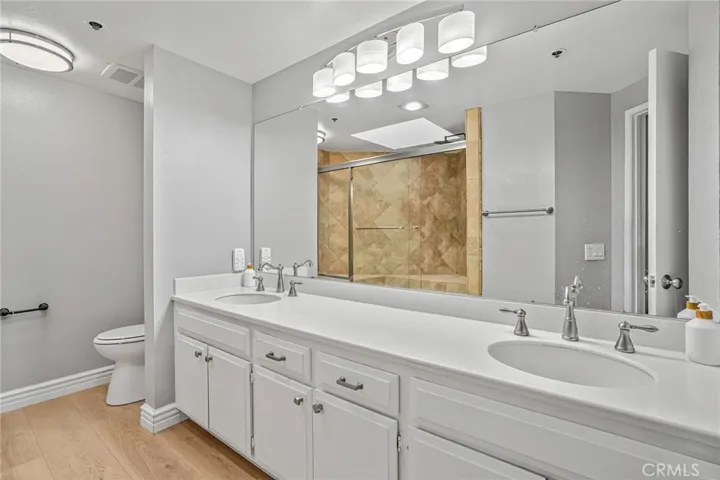 140 The Village 407, Redondo Beach, California 90277