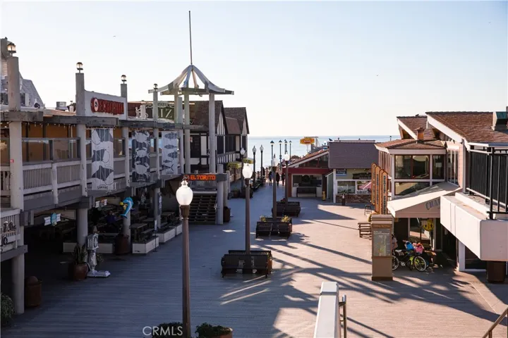 140 The Village 407, Redondo Beach, California 90277