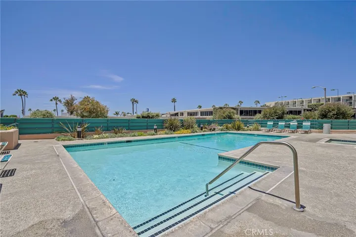 140 The Village 407, Redondo Beach, California 90277
