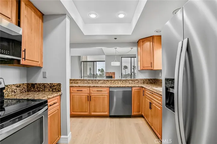 140 The Village 407, Redondo Beach, California 90277