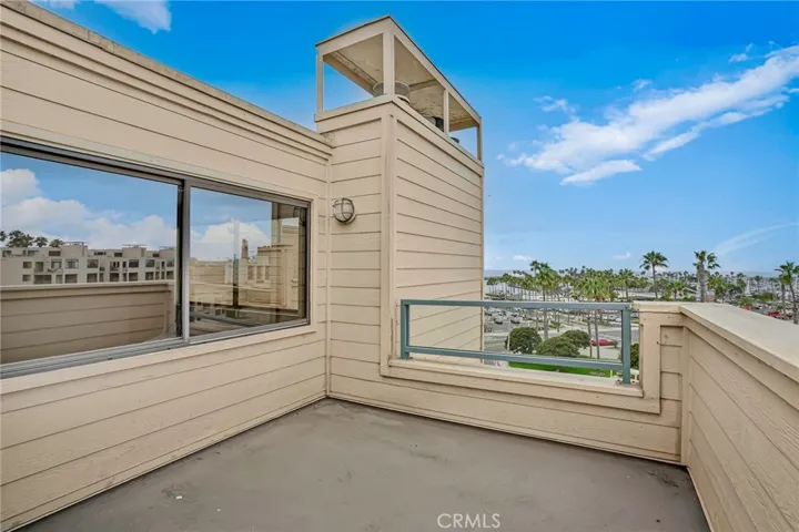 140 The Village 407, Redondo Beach, California 90277