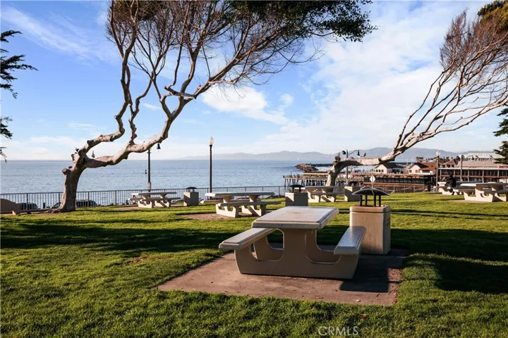 140 The Village 407, Redondo Beach, California 90277