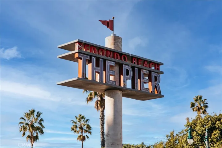 140 The Village 407, Redondo Beach, California 90277