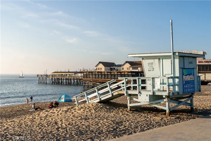 140 The Village 407, Redondo Beach, California 90277