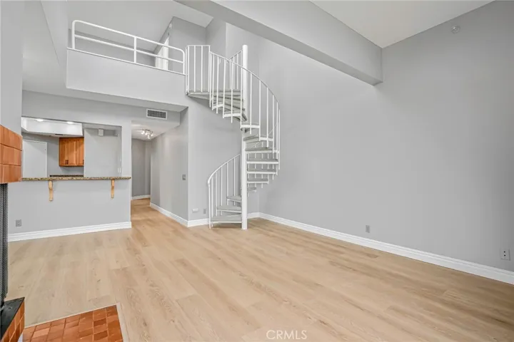 140 The Village 407, Redondo Beach, California 90277
