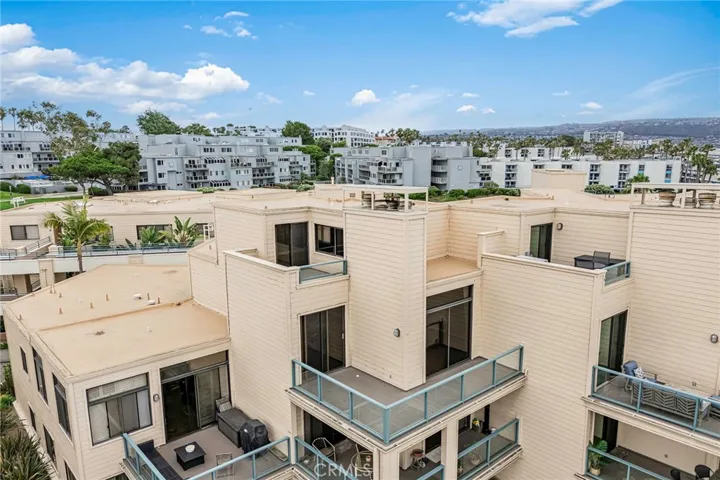 140 The Village 407, Redondo Beach, California 90277