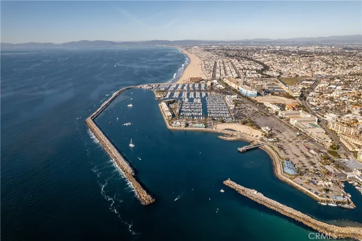 140 The Village 407, Redondo Beach, California 90277