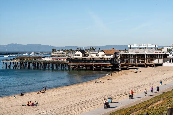 140 The Village 407, Redondo Beach, California 90277