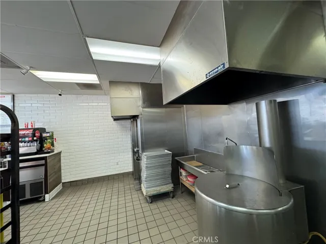 10877 Los Alamitos Boulevard, Los Alamitos, California 90720