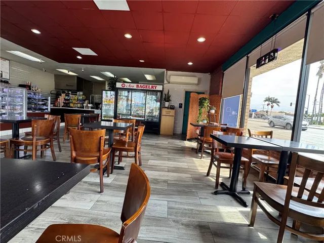 10877 Los Alamitos Boulevard, Los Alamitos, California 90720