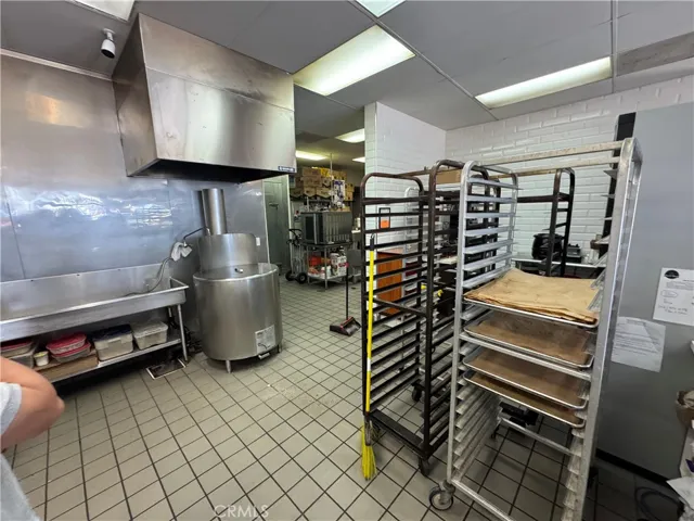 10877 Los Alamitos Boulevard, Los Alamitos, California 90720
