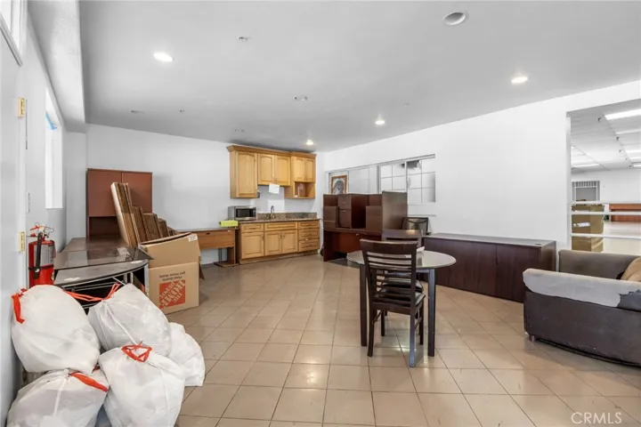 505 S Main, Santa Ana, California 92701