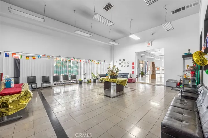 505 S Main, Santa Ana, California 92701