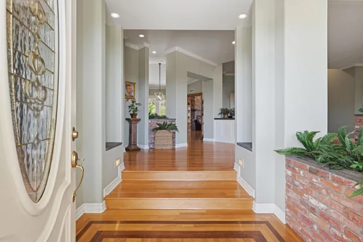 2292 Dos Lomas, Fallbrook, California 92028