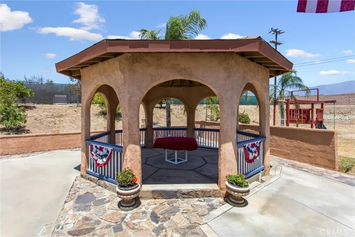 933 Driftwood, Banning, California 92220