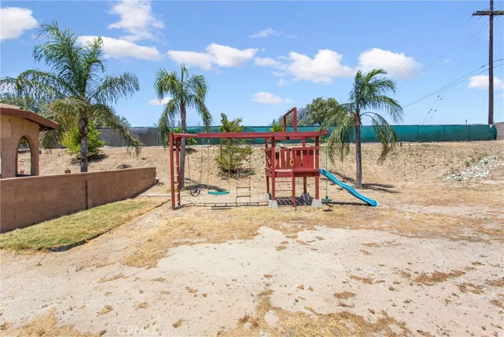 933 Driftwood, Banning, California 92220