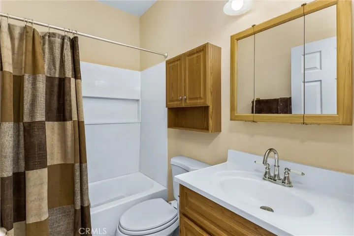 933 Driftwood, Banning, California 92220